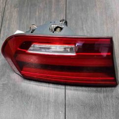 2016-2018 BMW 3 Series Taillight Assembly | H7736912106