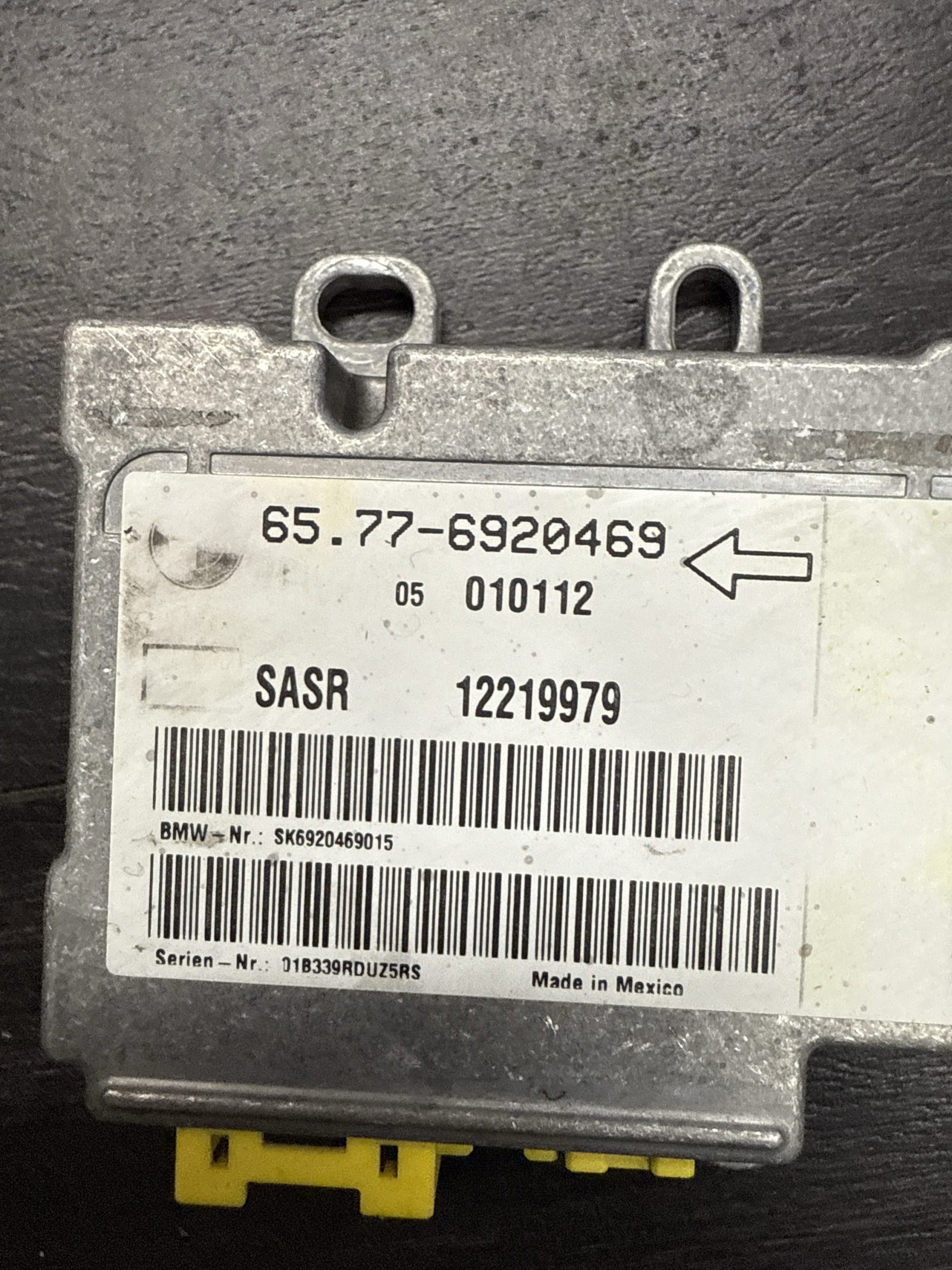 2002-2008 BMW 7 Series SRS Control Module | 65776920469 - Image 4