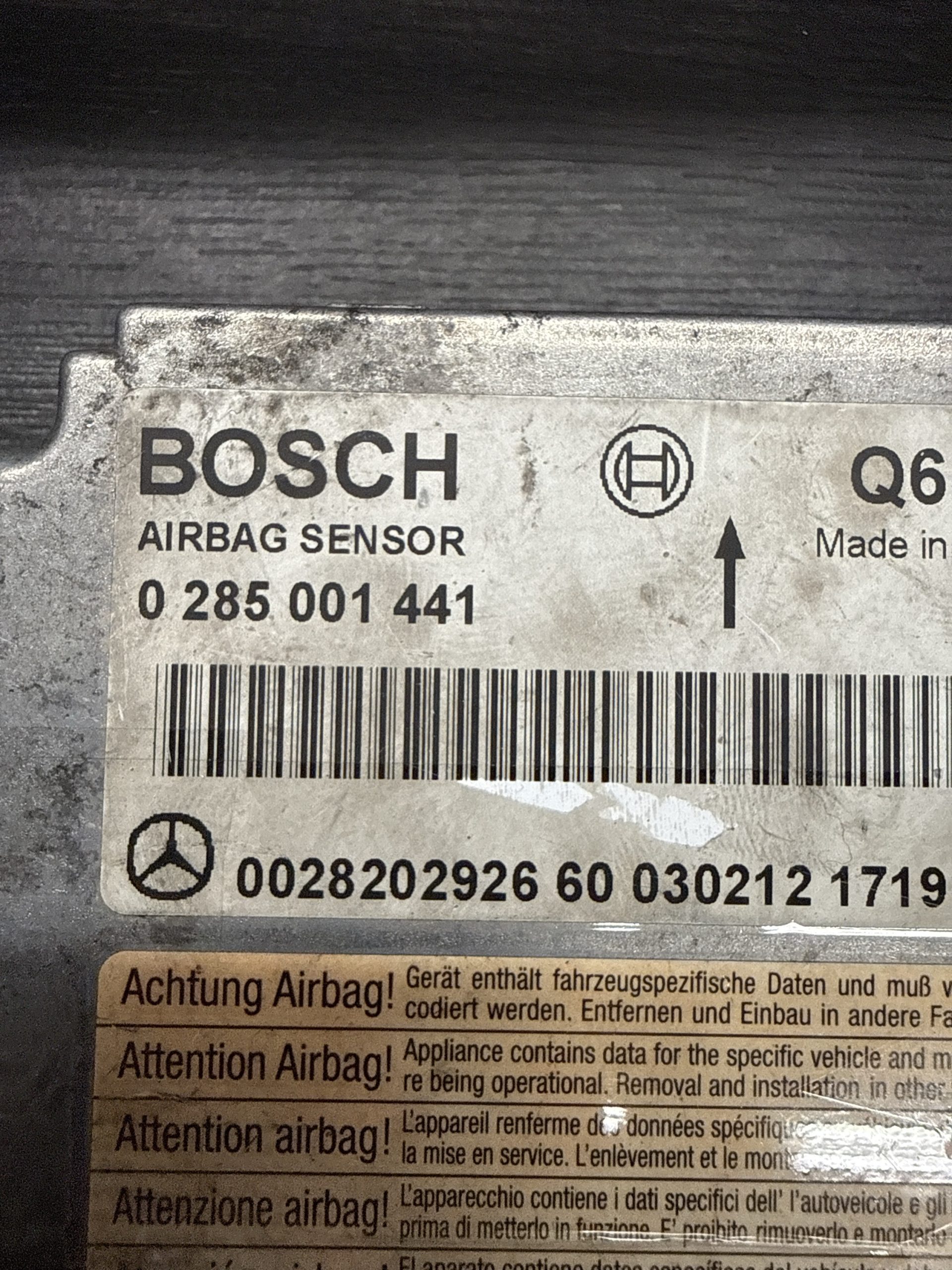 2003-2009 Mercedes Benz E Class SRS Control Module | 0028202926 - Image 4