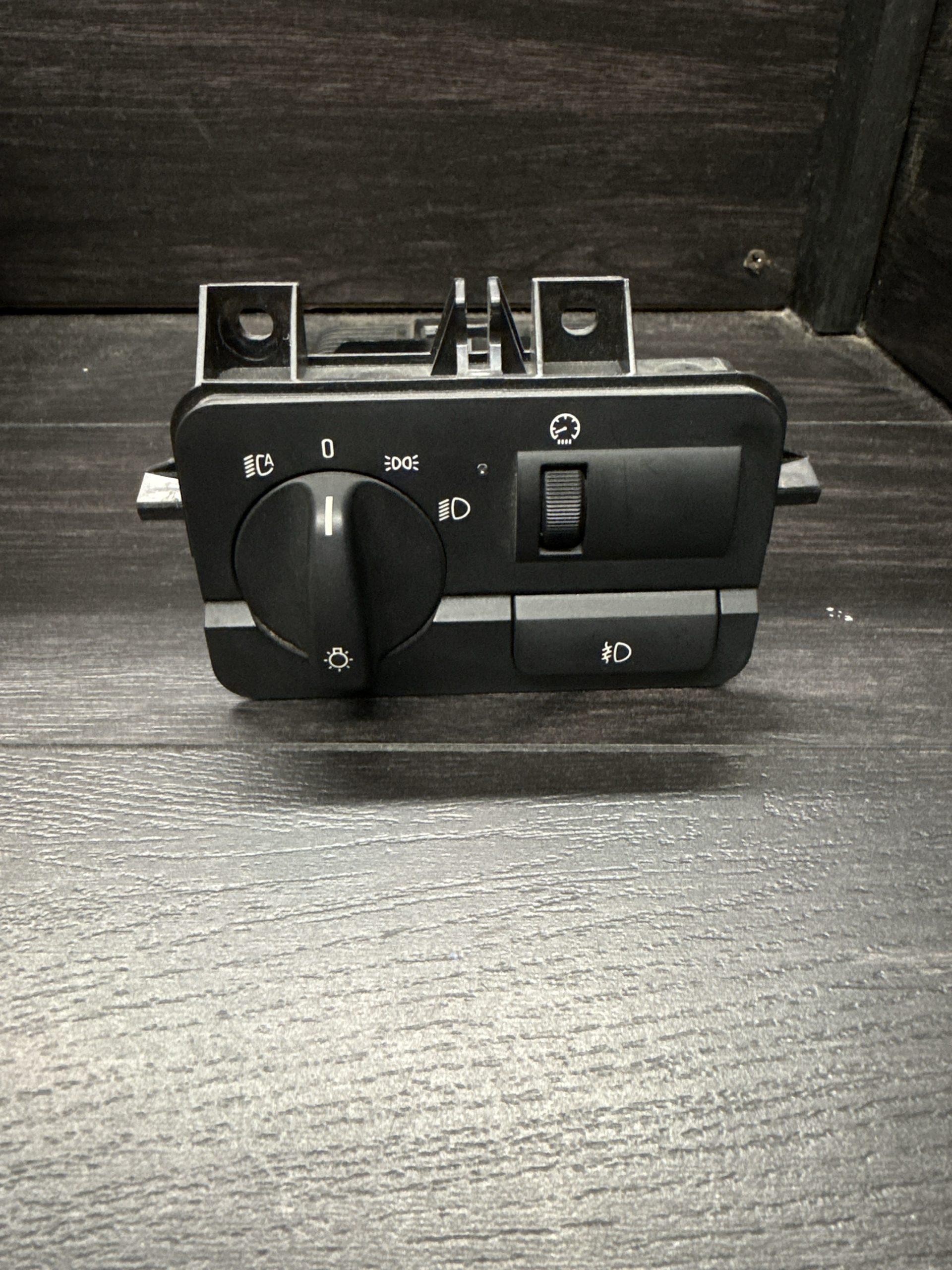 1999-2005 BMW 3 Series Headlight Control Switch | 61316936828