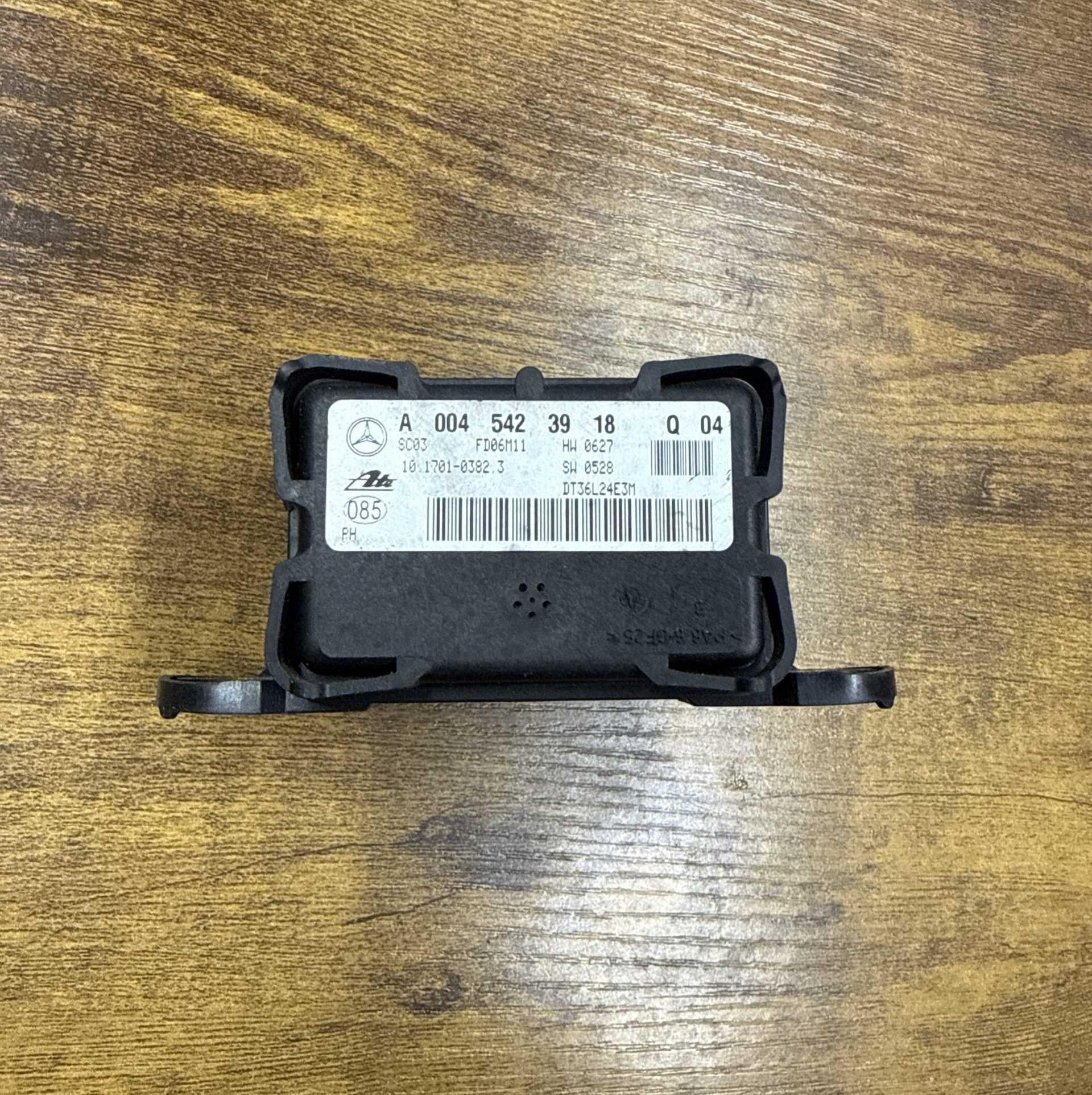 2006-2012 Mercedes Benz ML GL Class Yaw Rate Sensor | 0045423918