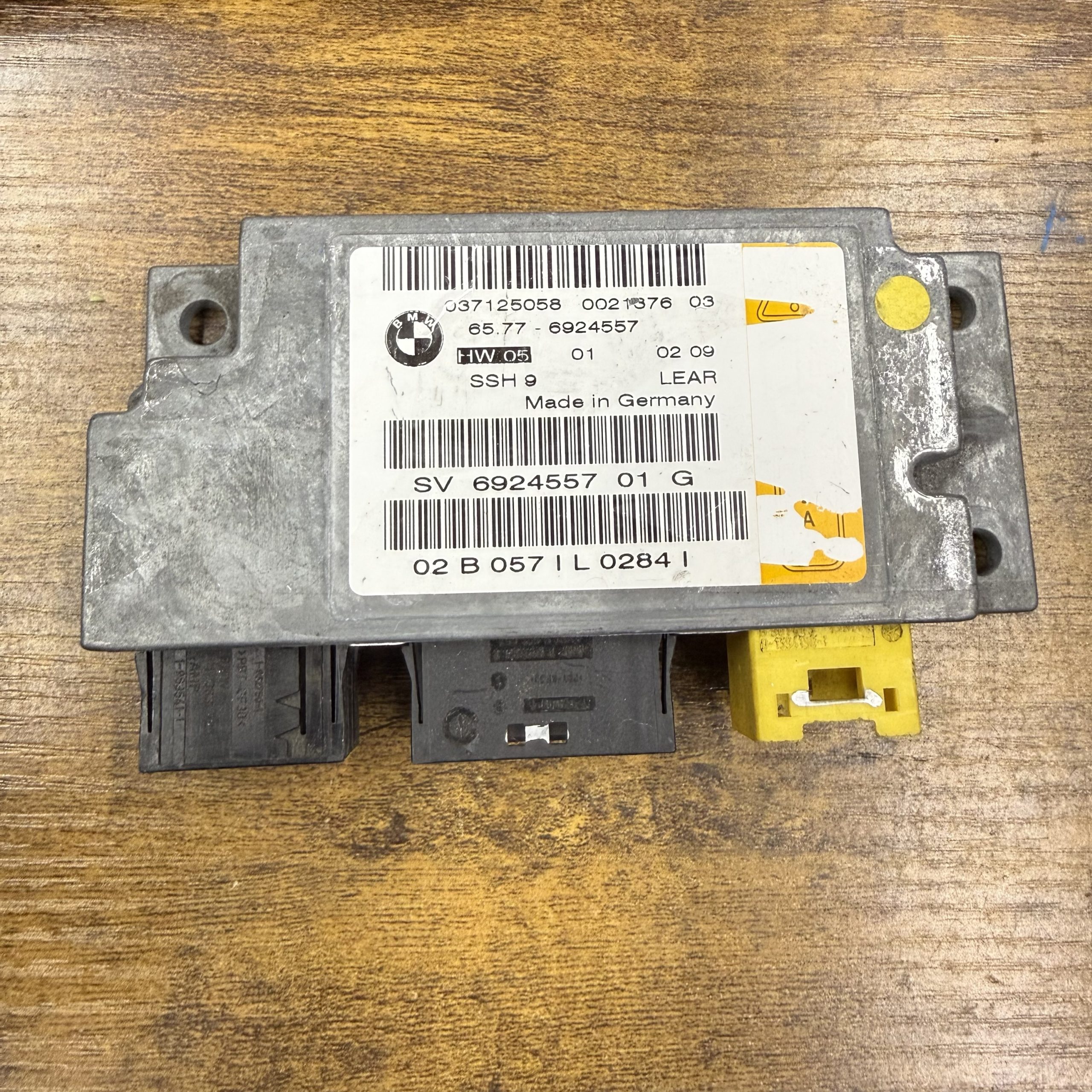2002-2008 BMW 7 Series SRS Control Module | 65776924557
