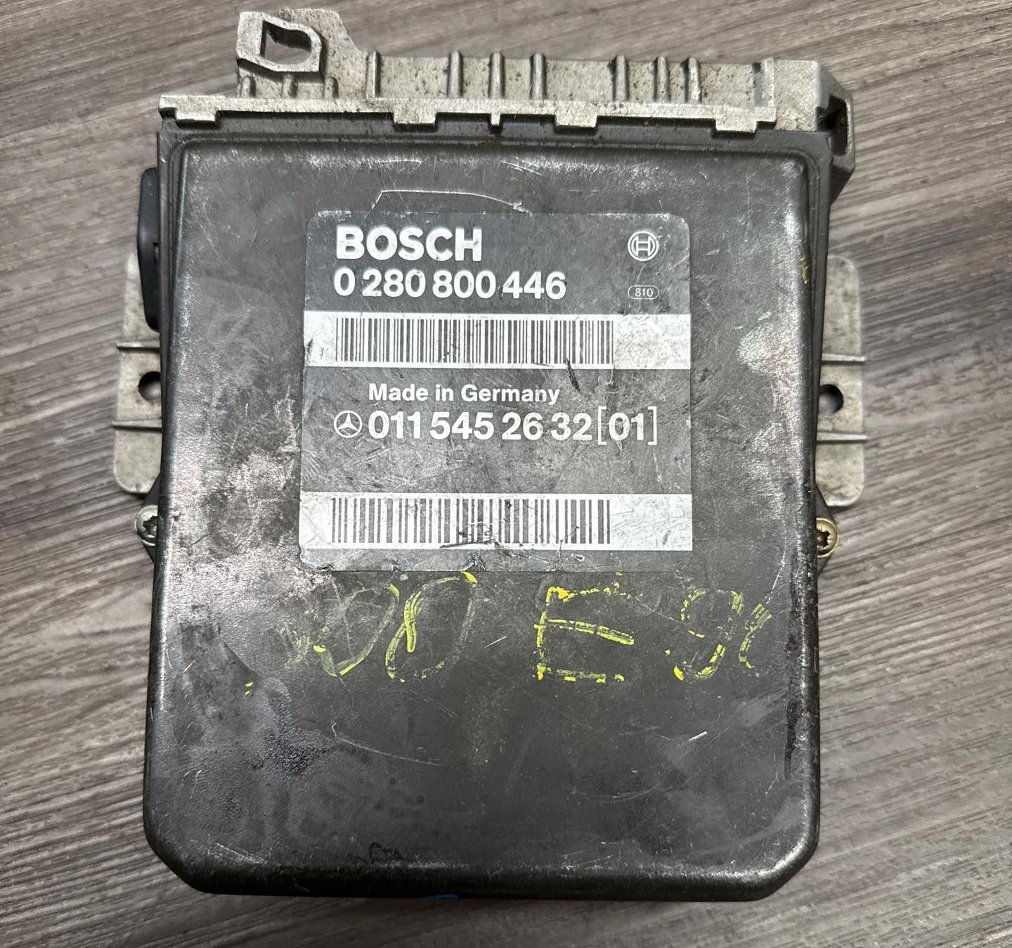 1990-1993 Mercedes Benz W201 W124 Class Engine Control Unit | 0115452632