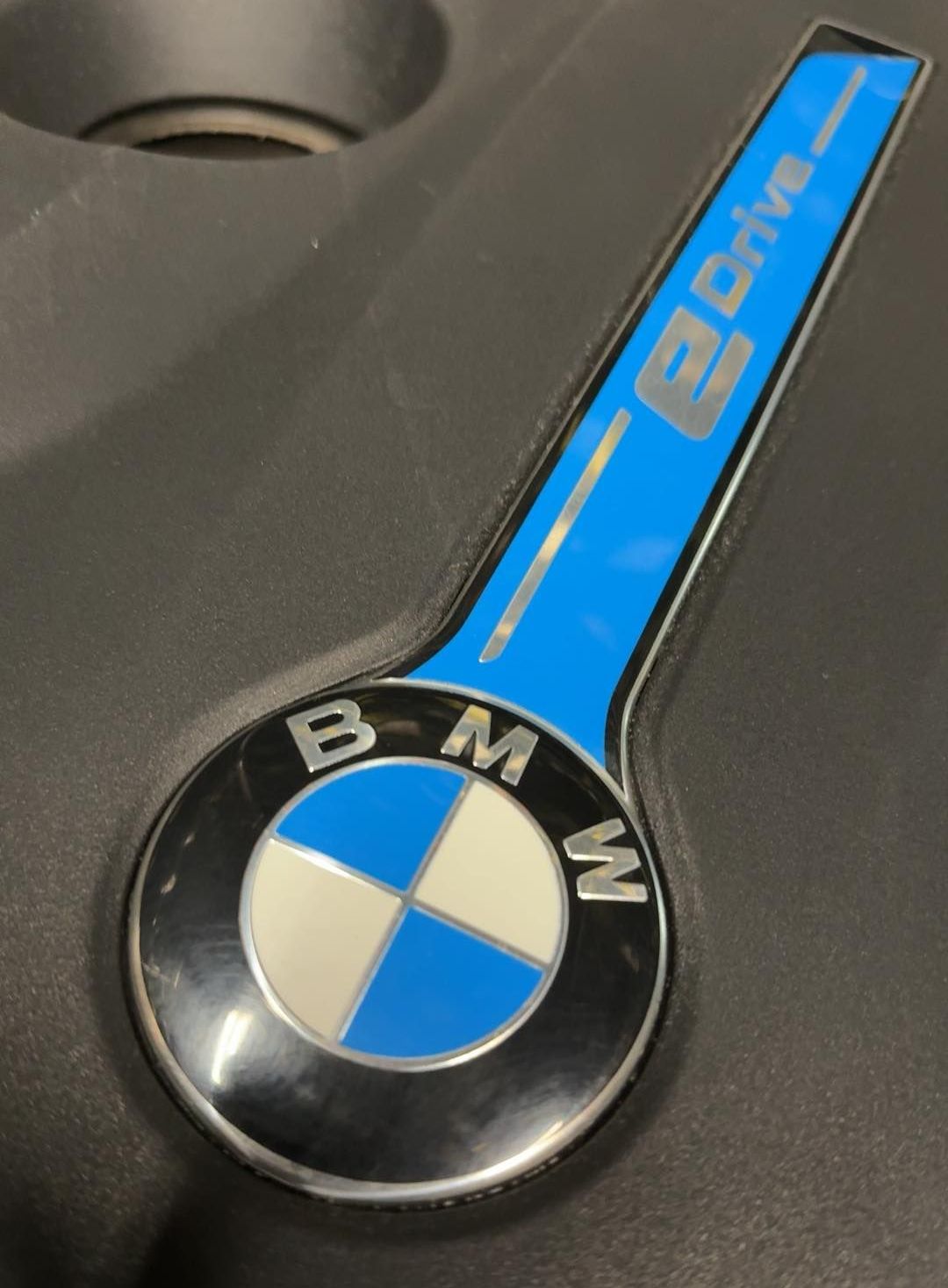 2016-2018 BMW 3 Series Engine Cover | 11128604836 - Image 4
