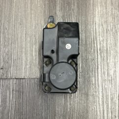 1986-1995 Mercedes Benz E SL Class Vacuum Pump | 0008001148