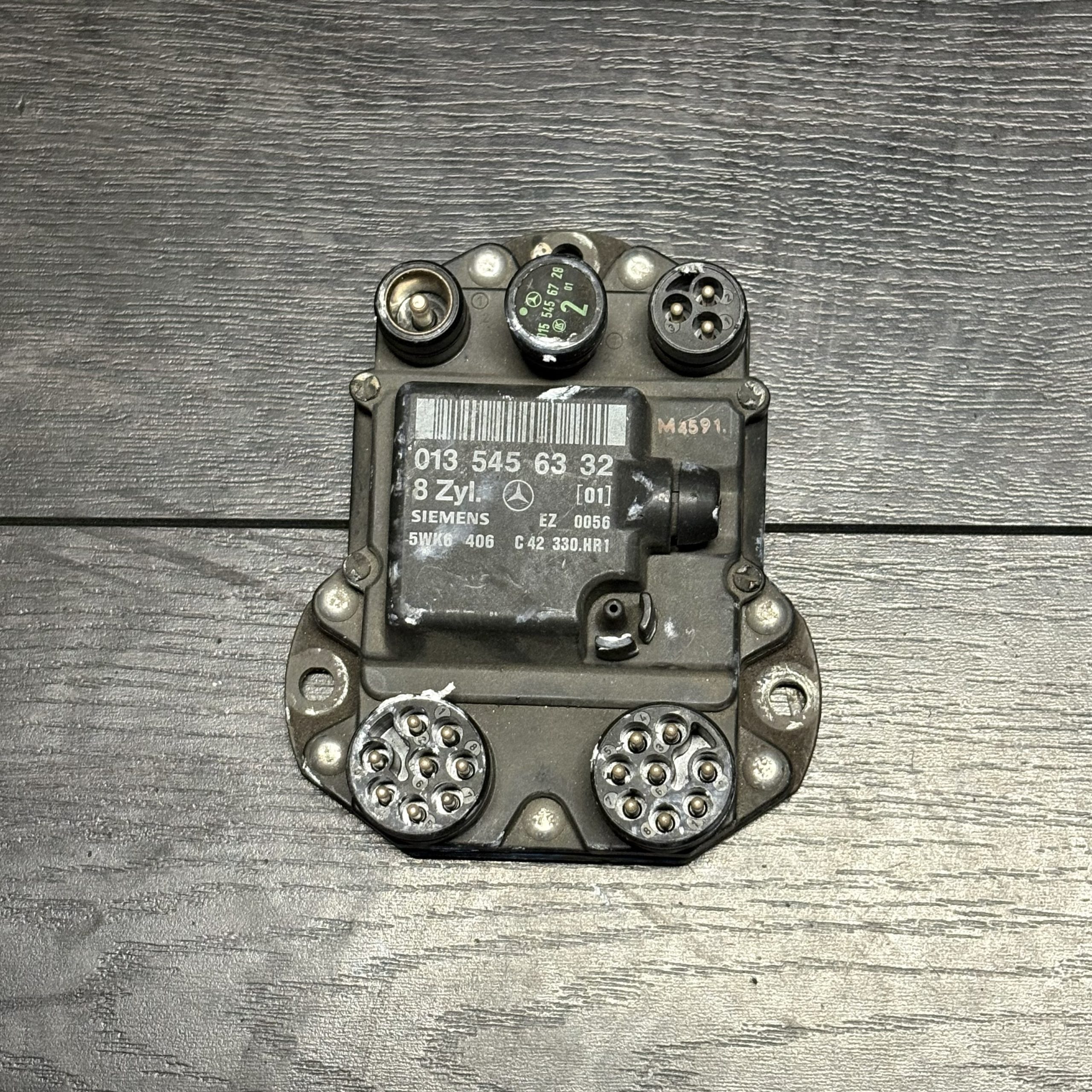 1986-1999 Mercedes Benz E S Class Ignition Control Module | 0135456332