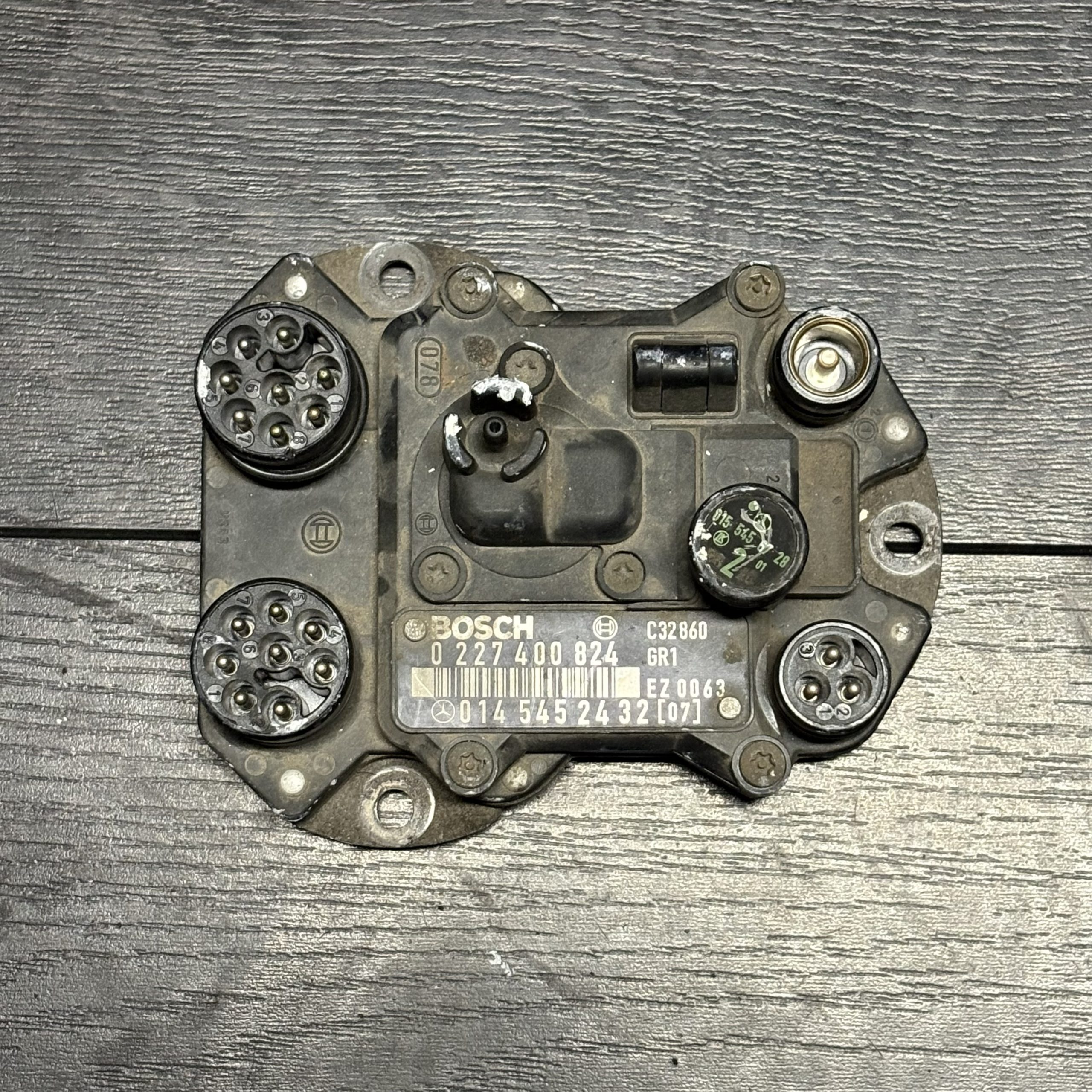 1992-1993 Mercedes Benz S Class Ignition Control Module | 0145452432