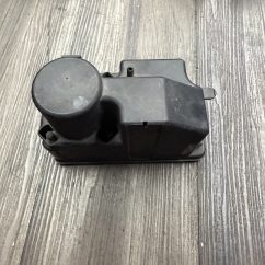 1990-1995 Mercedes Benz S SL Class Vacuum Pump | 0008000548