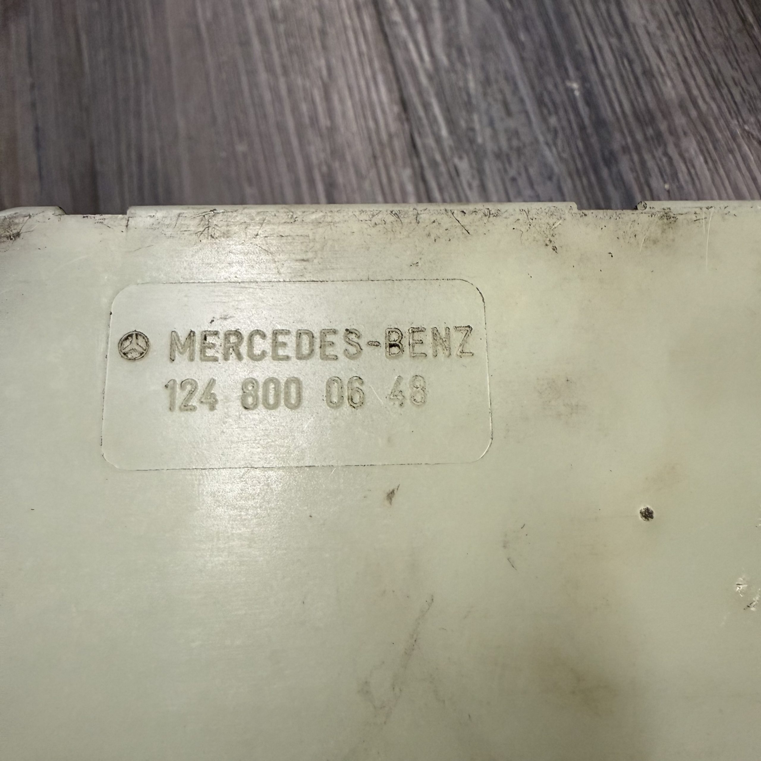 1986-1995 Mercedes Benz E Class Vacuum Pump | 1248000648 - Image 2