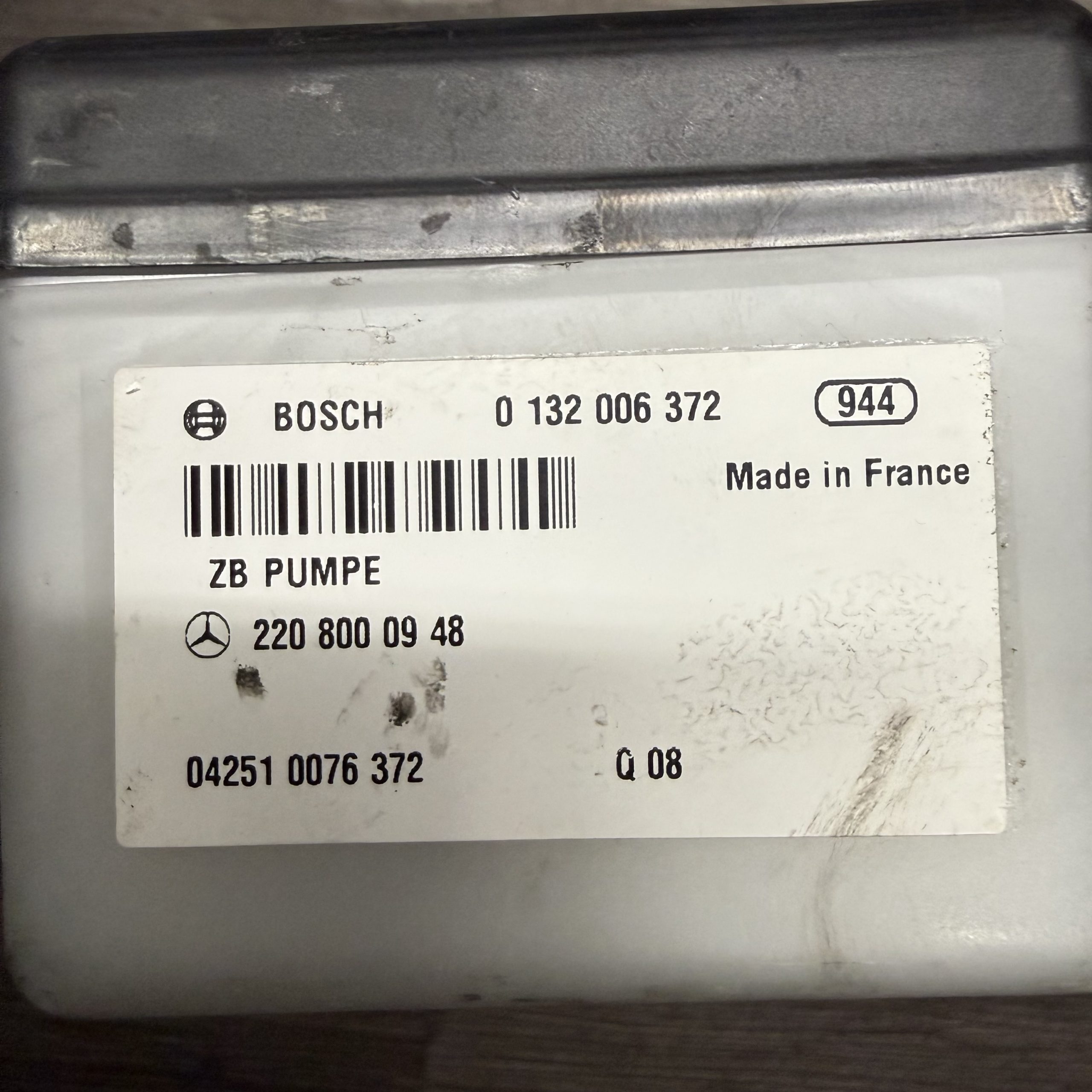 2000-2006 Mercedes Benz S Class Vacuum Pump | 2208000948 - Image 2