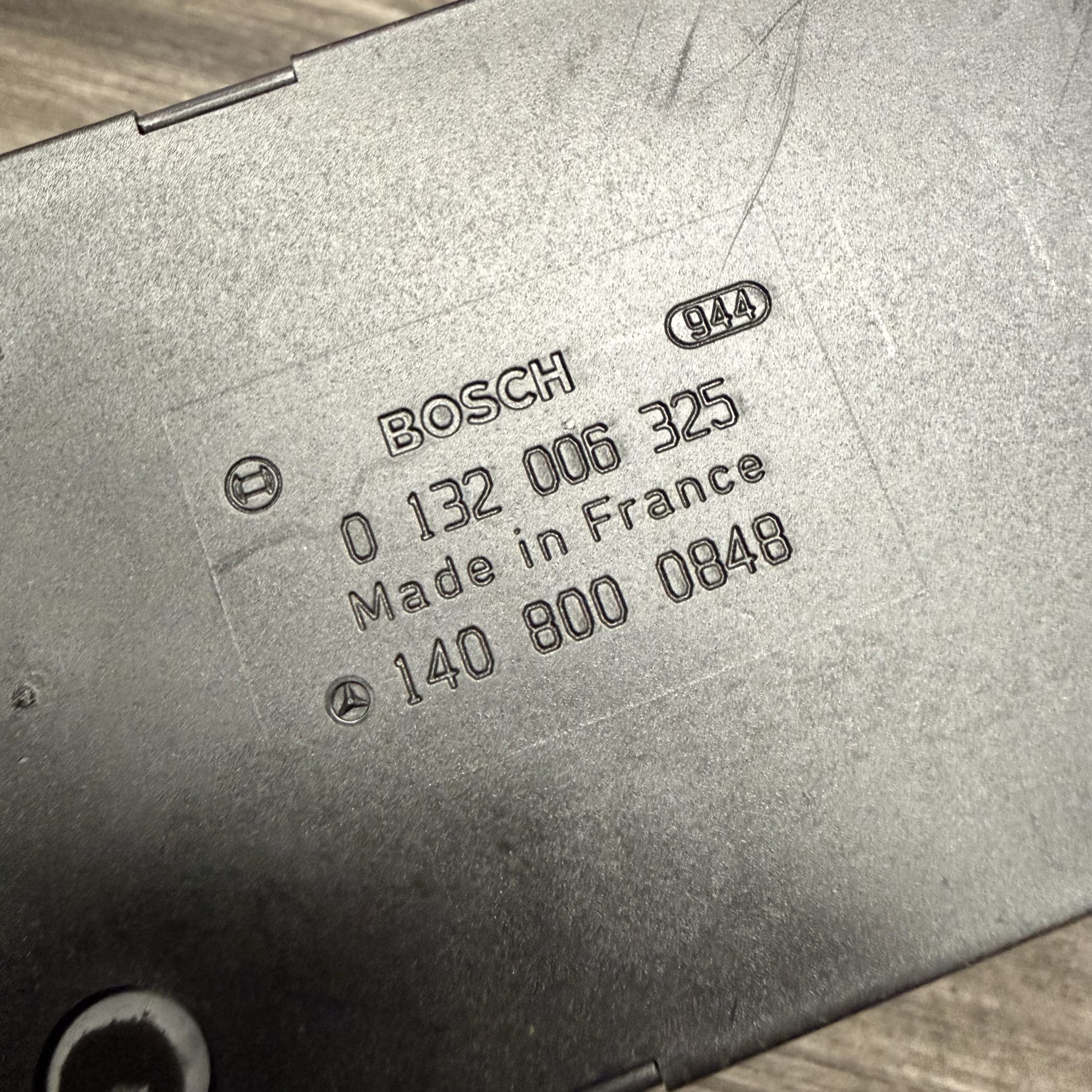 1992-1999 Mercedes Benz S Class Vacuum Pump | 1408000848 - Image 2