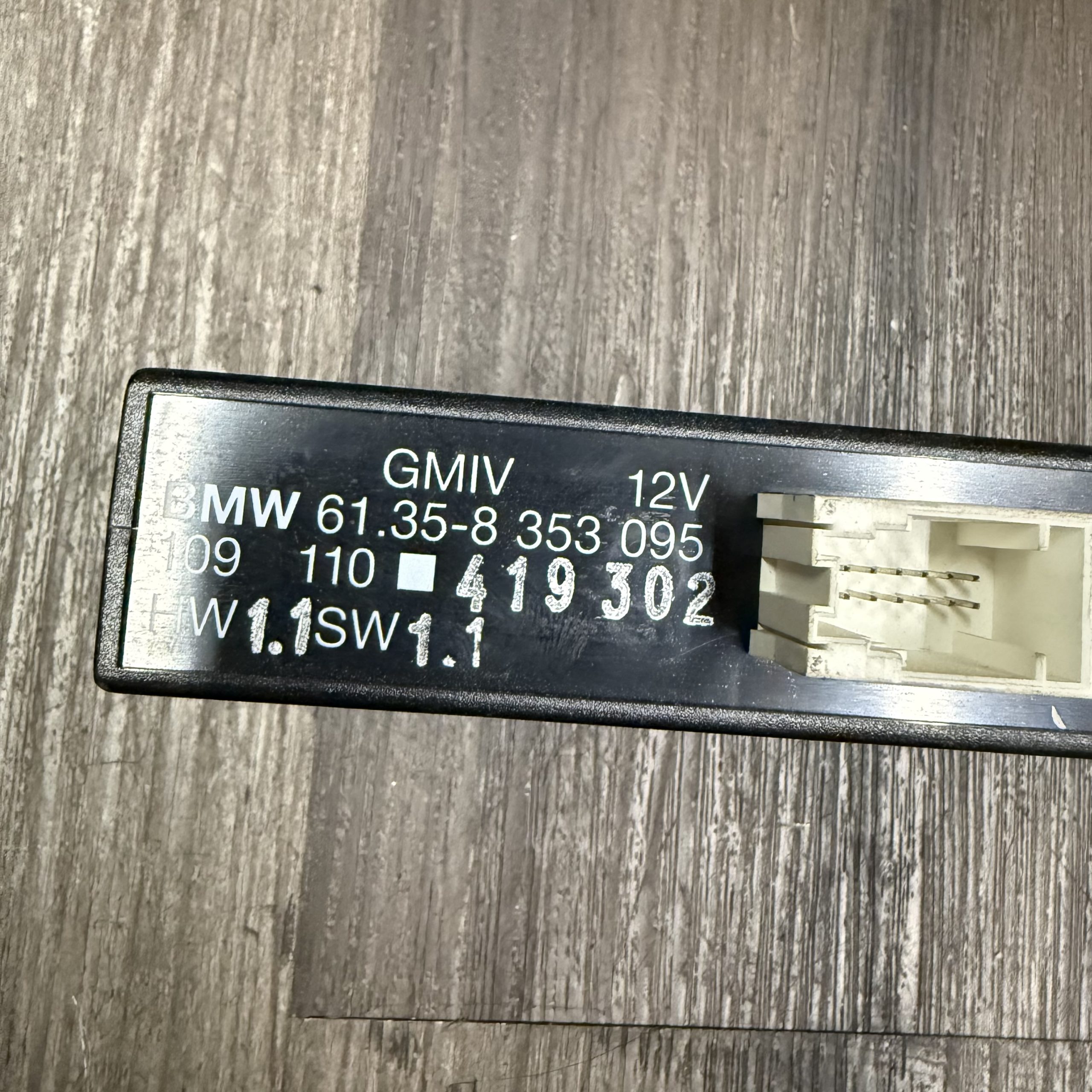 1996-2002 BMW Z3 Series Body Control Module | 61358353095 - Image 3