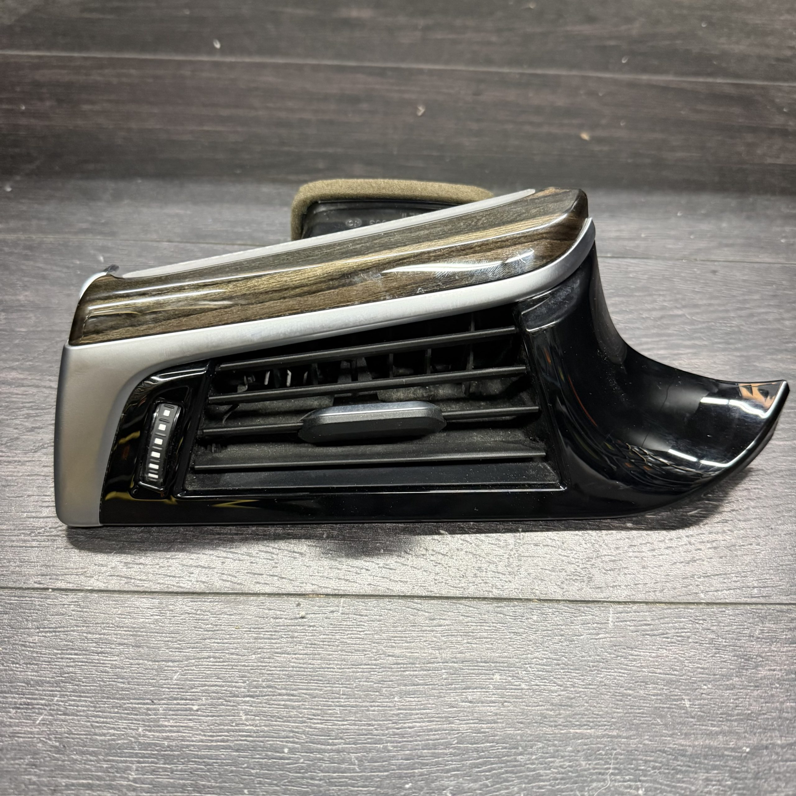 2017-2023 BMW 5 6 Series Air Vent | 64229329545