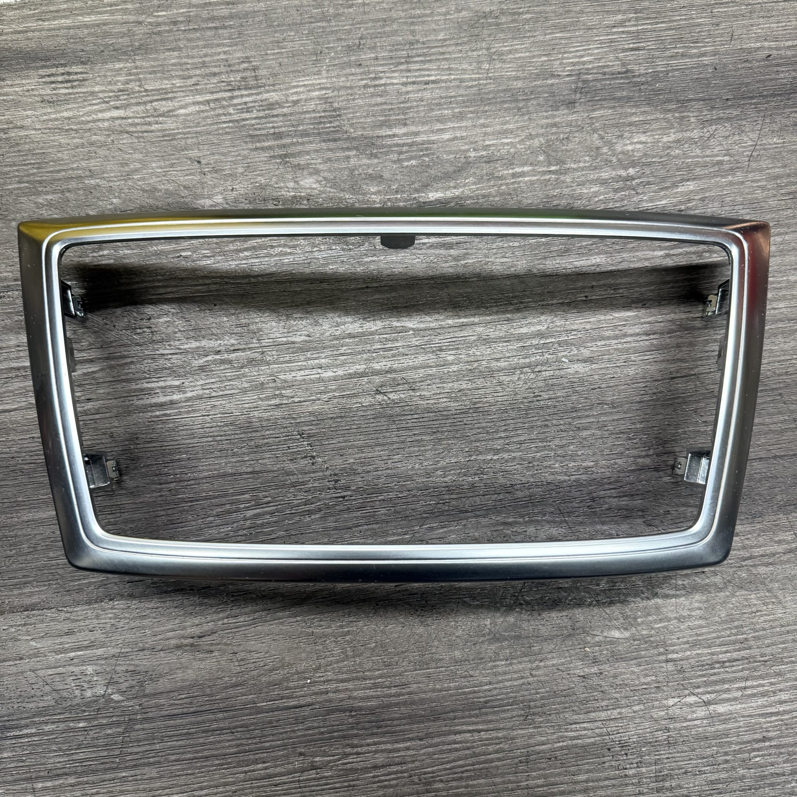 2012-2016 Mercedes Benz ML GL Class Radio Trim | 1666801917
