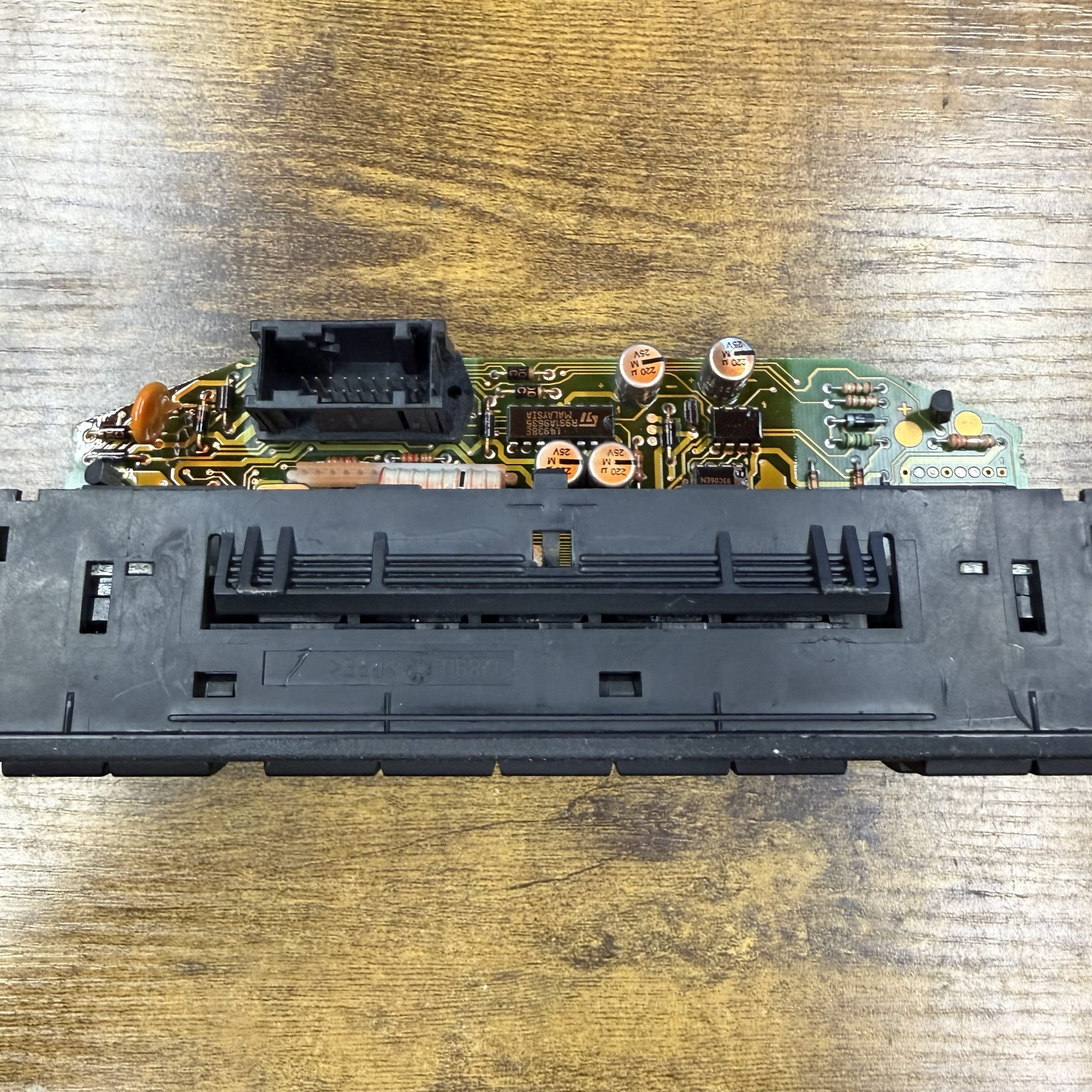 1992-1998 BMW 3 Series Clock Display | 62138357666 - Image 2